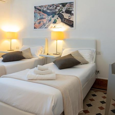 Hotel Le Stanze di Piazza Cairoli Messina Esterno foto