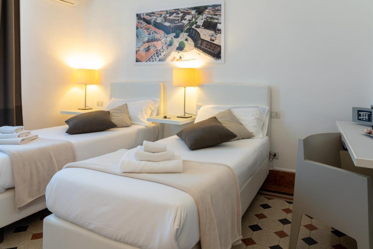 Hotel Le Stanze di Piazza Cairoli Messina Esterno foto