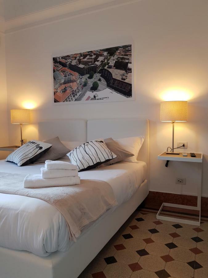 Hotel Le Stanze di Piazza Cairoli Messina Esterno foto